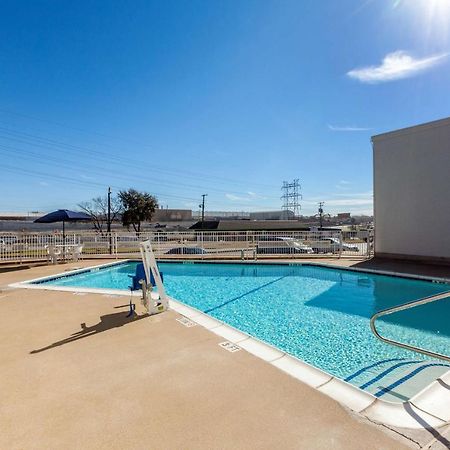 Motel 6 Fort Worth, Tx - Stockyards Exterior photo